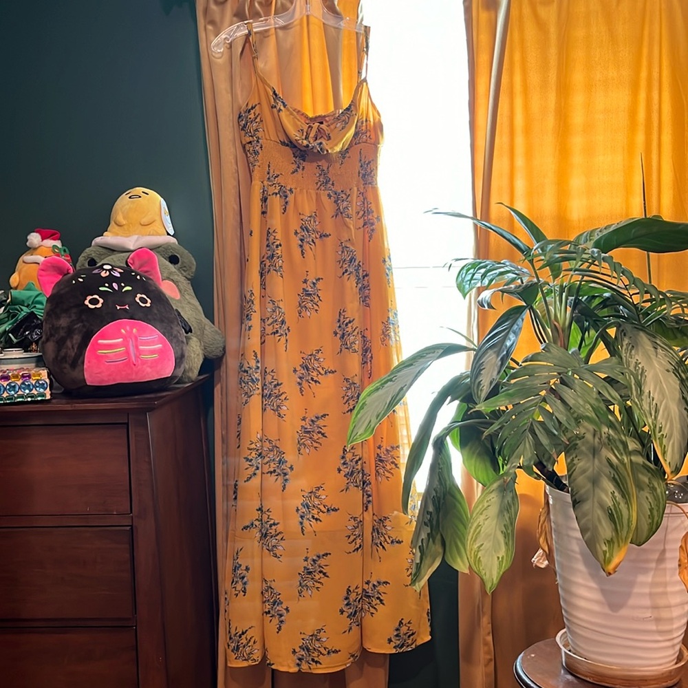 Beautiful Gold and Blue Maxi Dress Size Small Fits Size 4 Size 6 Size 8